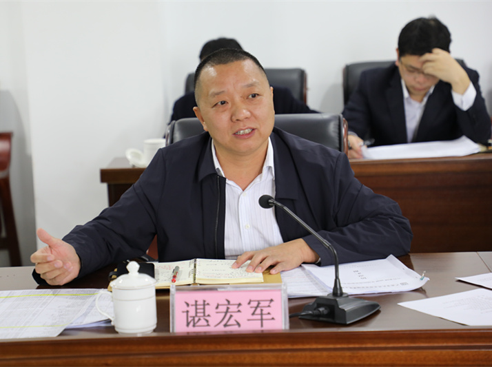 石國懷到百投集團調(diào)研